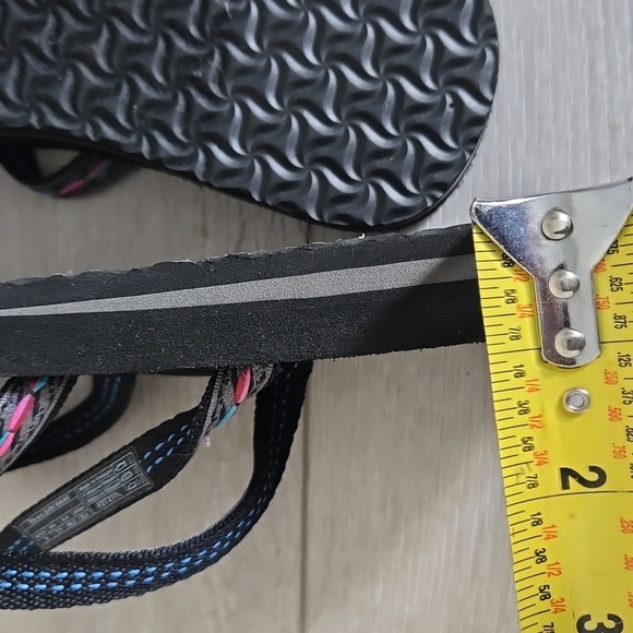 Teva Women's Black and Pink Sandals Slide Shoes Sz 9 Shoes - Picture 10 of 10